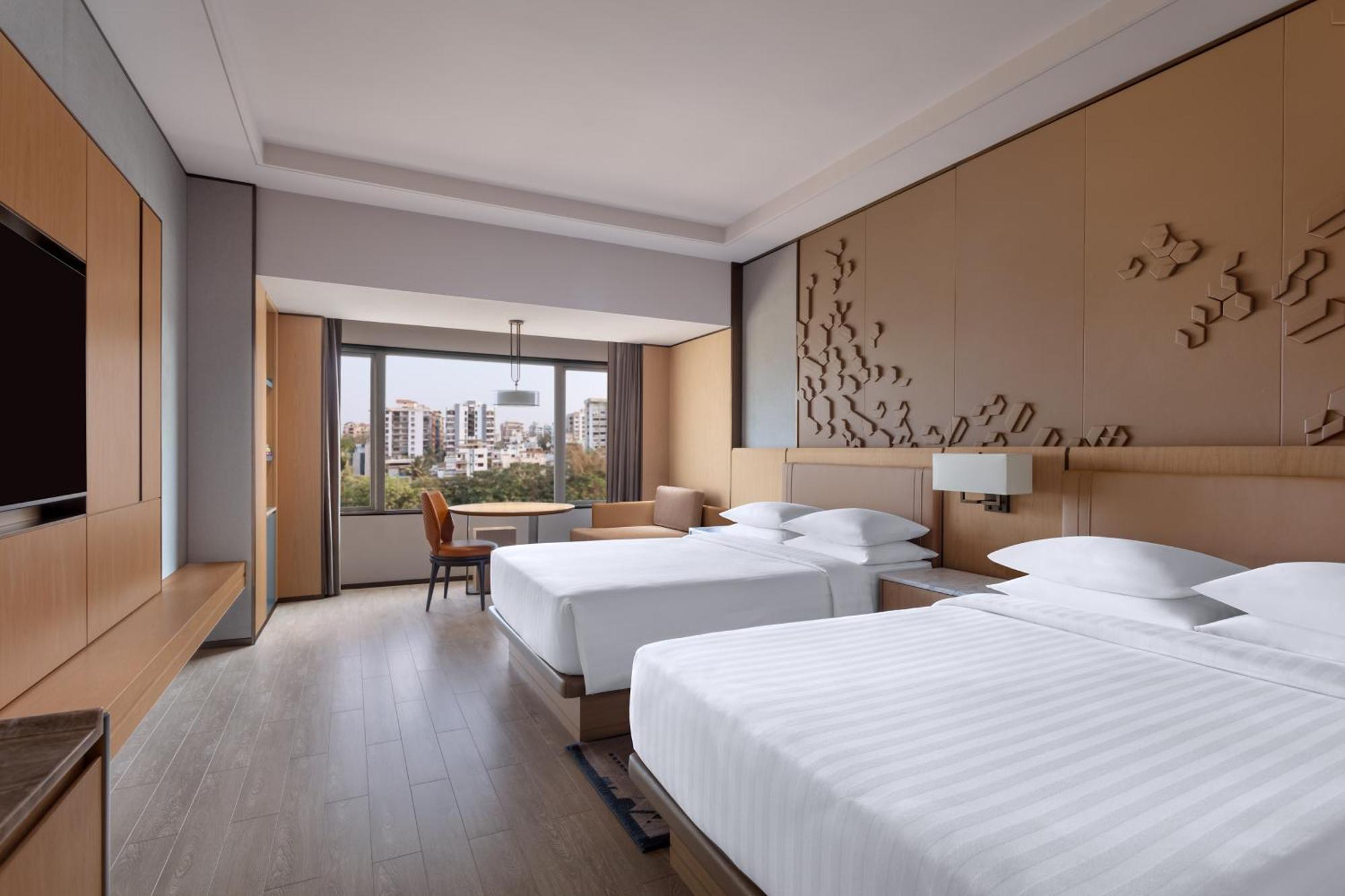 Surat Marriott Hotel Extérieur photo
