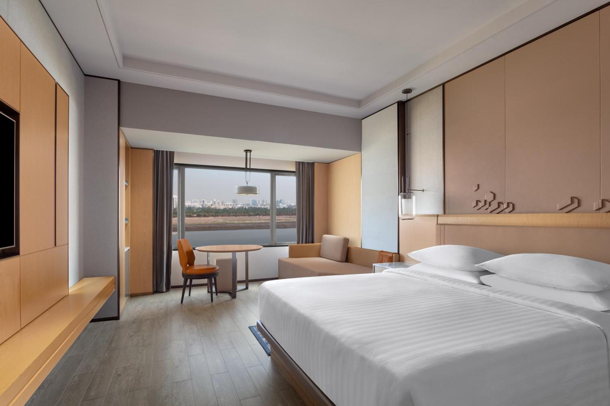 Surat Marriott Hotel Extérieur photo