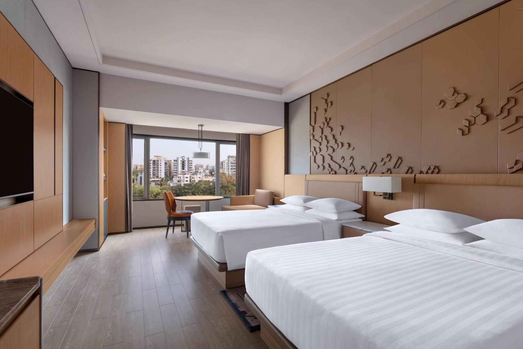 Surat Marriott Hotel Extérieur photo