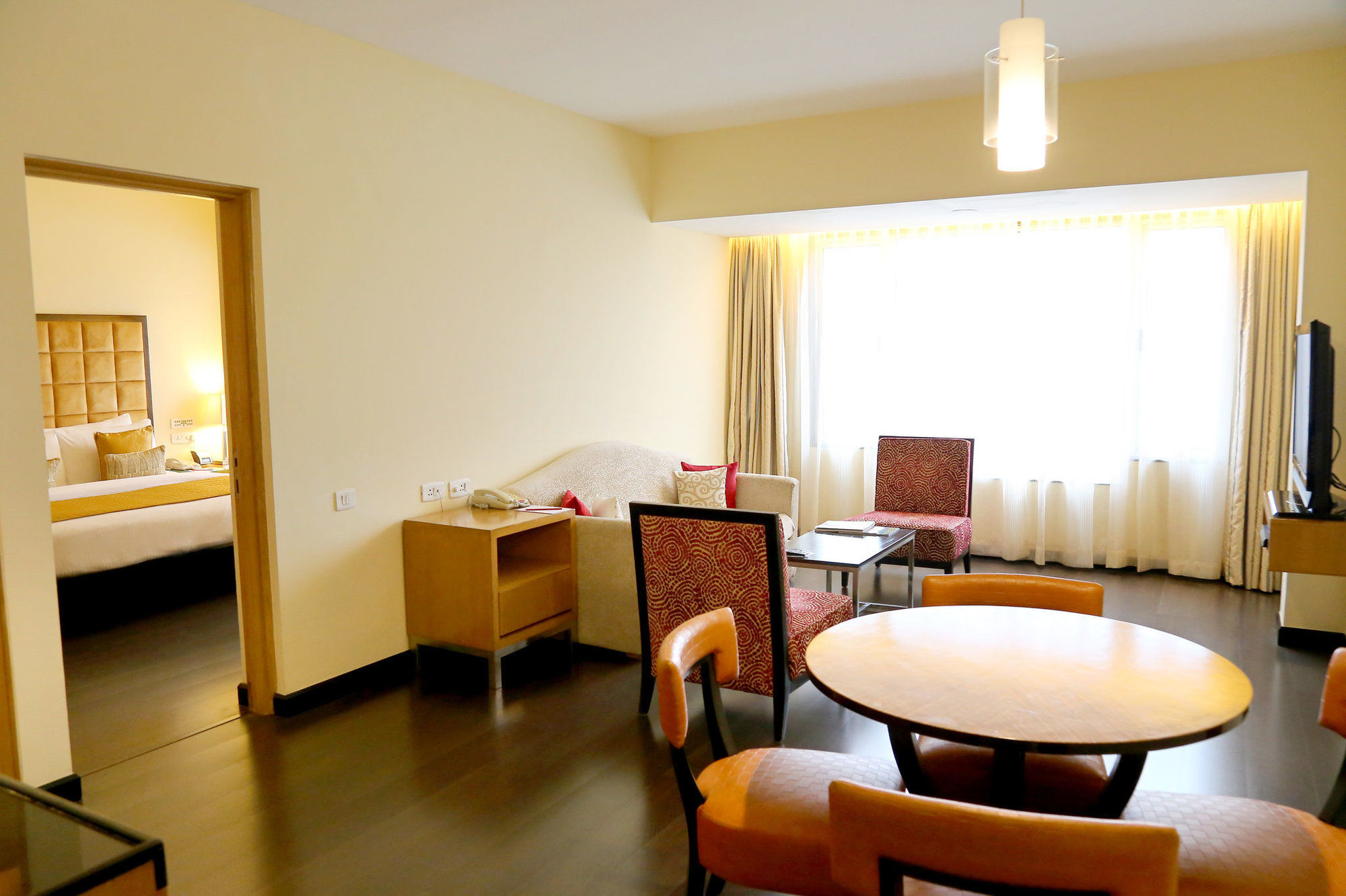 Surat Marriott Hotel Extérieur photo