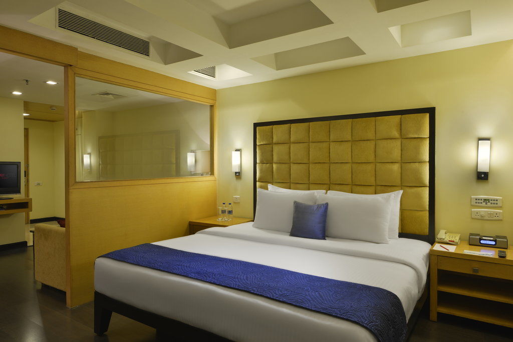 Surat Marriott Hotel Extérieur photo